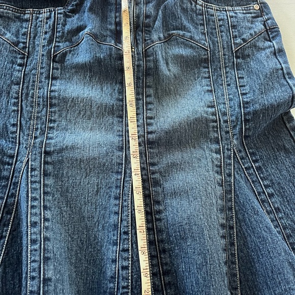 No Fuze Denim Flared Skirt - Picture 9 of 10